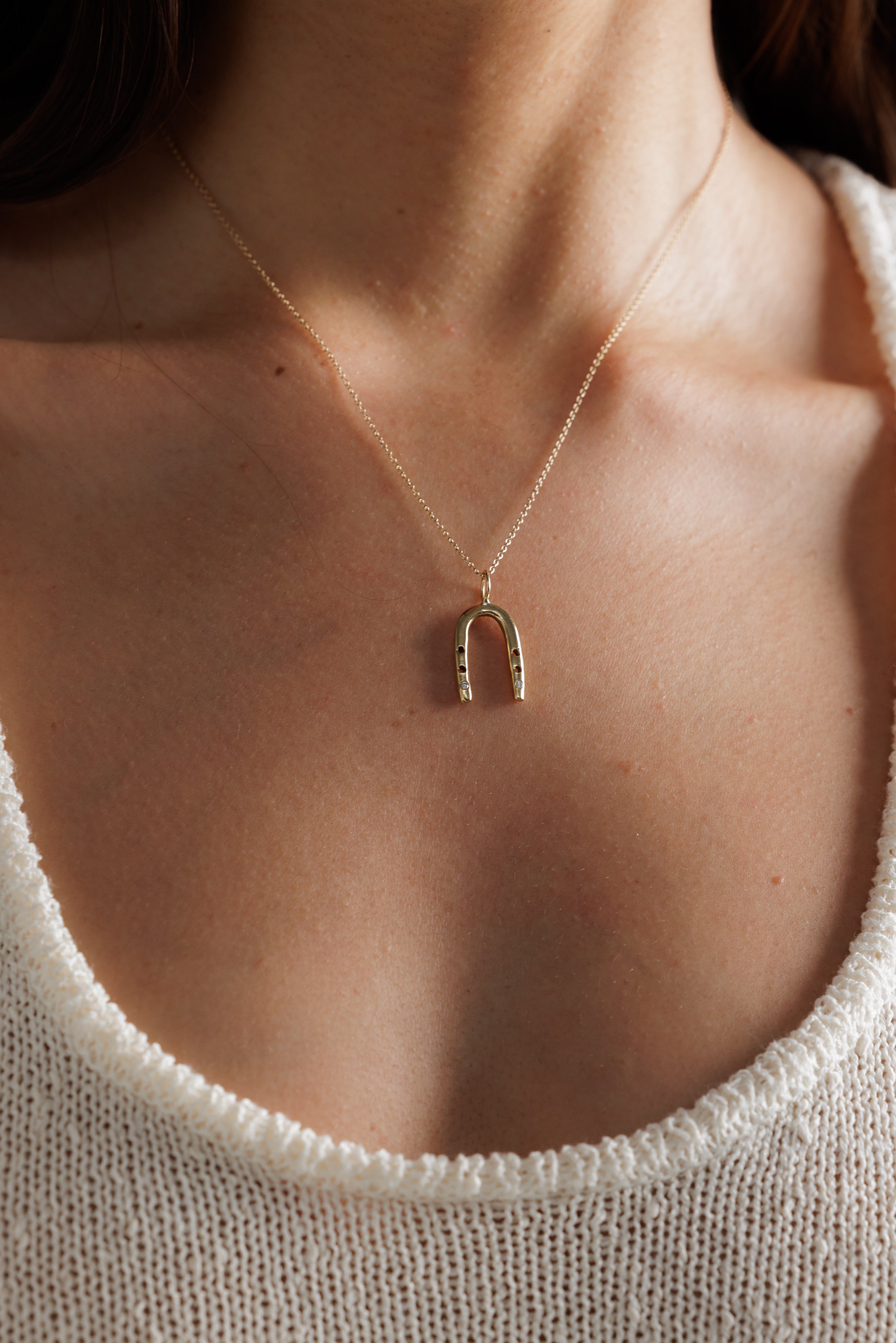 Little Raw Horseshoe Necklace
