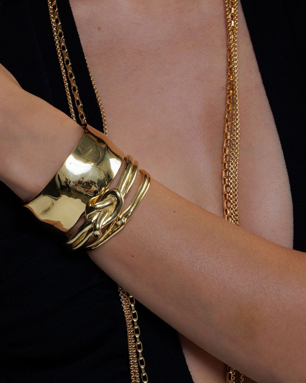 Raw Love Knot Cuff - 14K Gold Plated