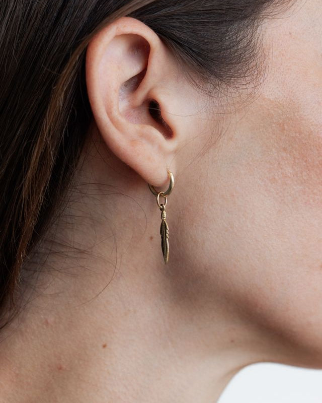 Feather Pendant Earring - Gold