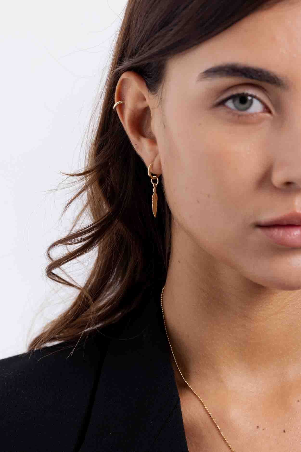 Feather Pendant Earring - Gold