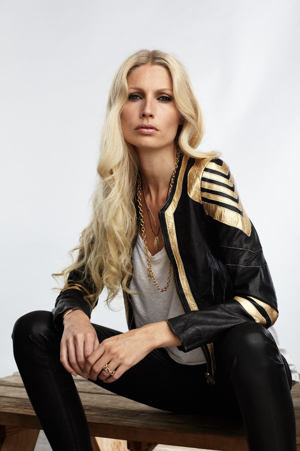 model - lifestyle lowres